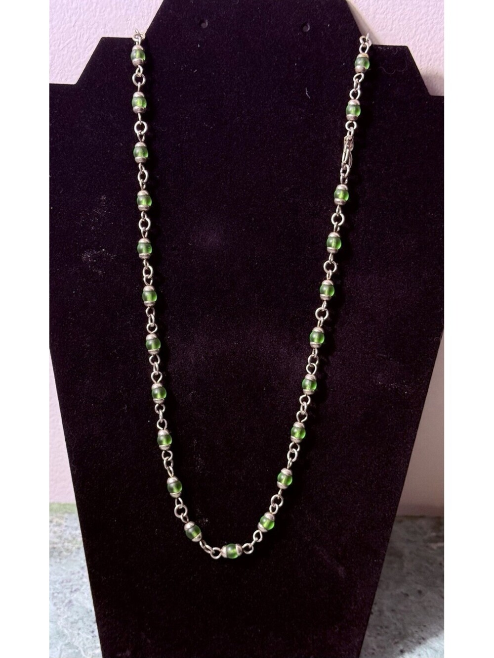 Vtg 925 Sterling Green Frosted Glass Beads Necklace metal chain links